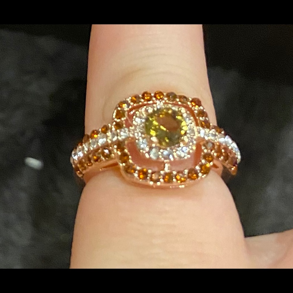 NEW Amber colored crystal and Cz ring